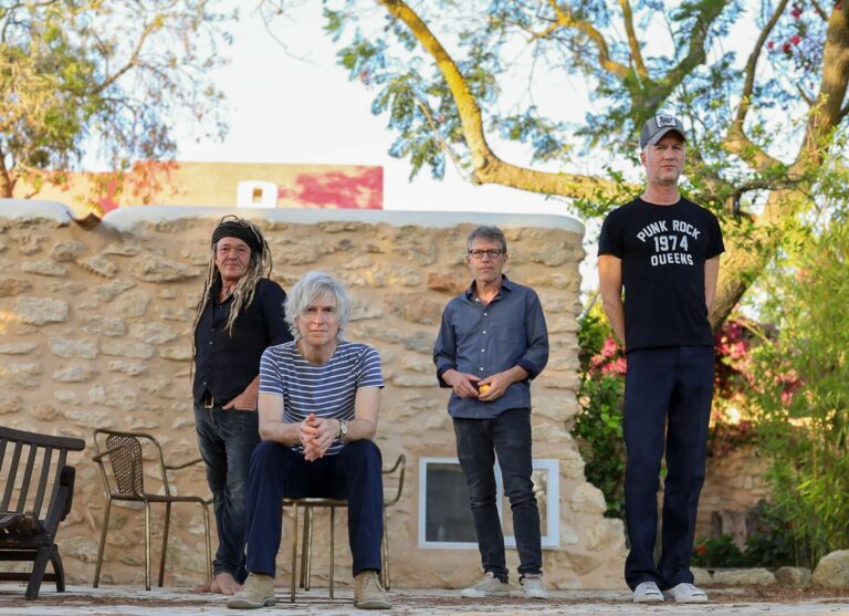 Bikini Nada Surf
